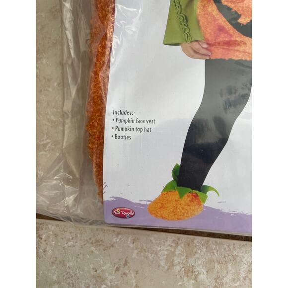 TODDLERS PUMPKIN CUTIE PIE VEST HAT & BOOTIES COSTUME UP TO 24 MOS NEW - Picture 2 of 4